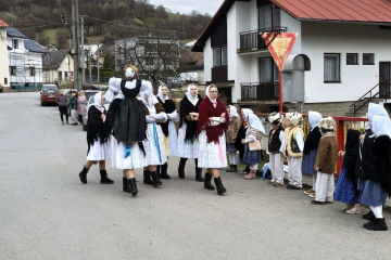 Tradičné pálenie Moreny v Ochodnici privítalo jar