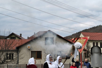 Tradičné pálenie Moreny v Ochodnici privítalo jar